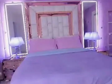 Black_luna01  live sex cam