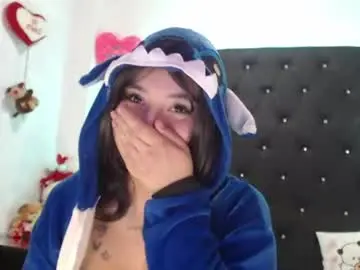 Black_luna01  live sex cam