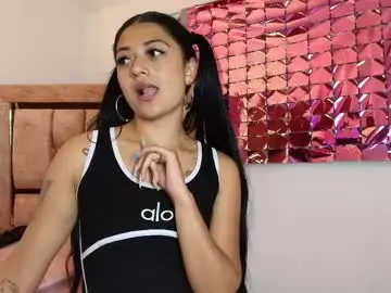 Dannie__  live sex cam