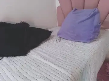 Hillary_jones  live sex cam