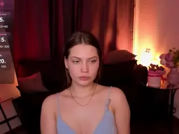 Honeyvixen_  live sex cam