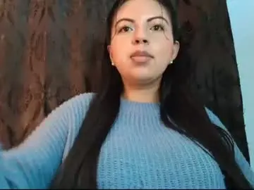 Karolineburnx  live sex cam