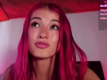 Luccycollins_  live sex cam