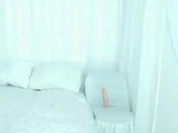 Lun25apaixonad  live sex cam
