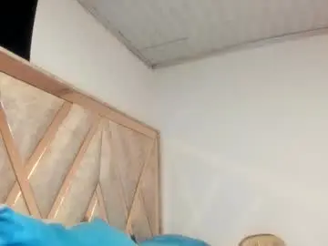 Mia_kanee  live sex cam