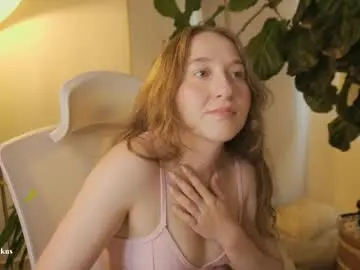 Skarpio17  live sex cam