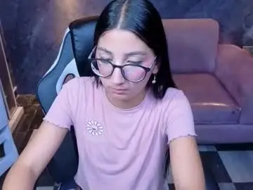 Sophie_jones_b  live sex cam