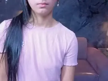 Sophie_jones_b  live sex cam