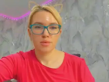 _miss_strawberry_  live sex cam