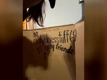 Alydoesstuff  live sex cam