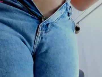 Ariacoral  live sex cam