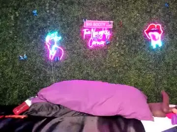 Bigbuttsarena  live sex cam