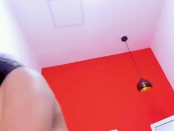 Curly_temptation69  live sex cam