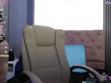 Danielaa_a  live sex cam