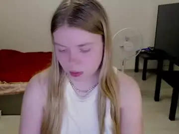 Kitten_jenny01  live sex cam