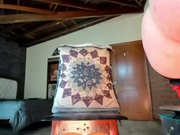 Little_izzi  live sex cam