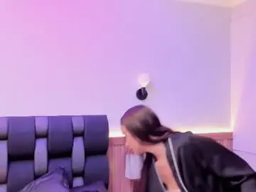Maily_zans  live sex cam