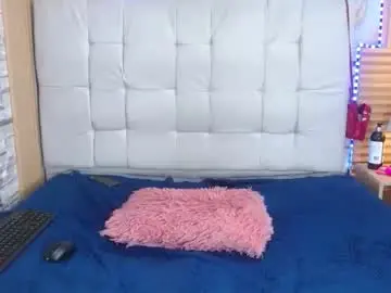 Moxiemonclair303av  live sex cam