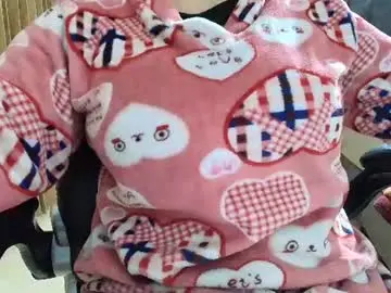 Natalia_66  live sex cam