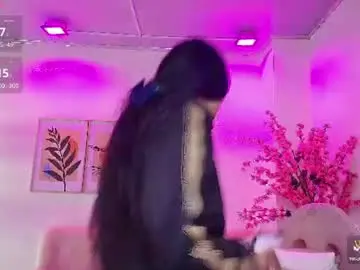 Sara__strawberry  live sex cam