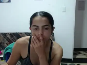 Tantricroots  live sex cam