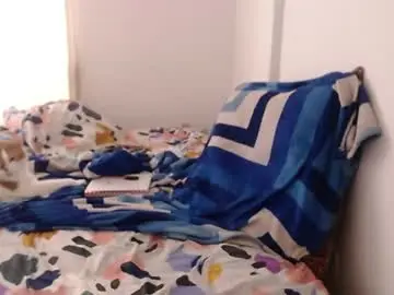 Tantricroots  live sex cam