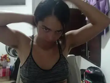 Tantricroots  live sex cam