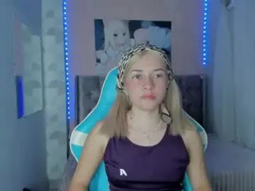 Tinysophi  live sex cam