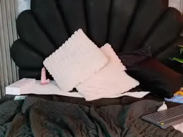 Your_submissive_  live sex cam