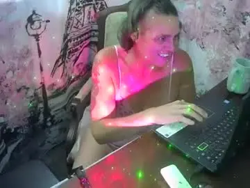 Edgeofinsanity13  live sex cam