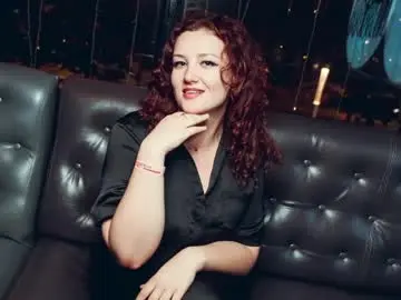 Leediseeeex  live sex cam