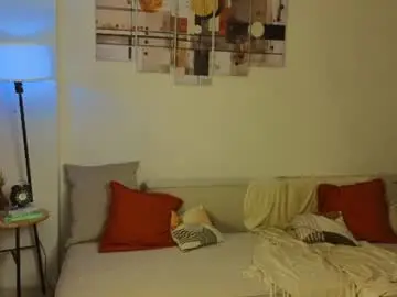 Milki_ss  live sex cam