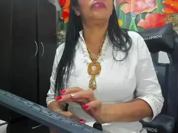 Miss_clarepocahose  live sex cam