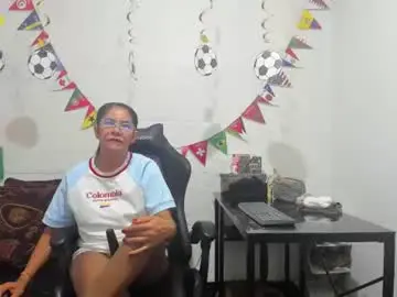 Miss_clarepocahose  live sex cam