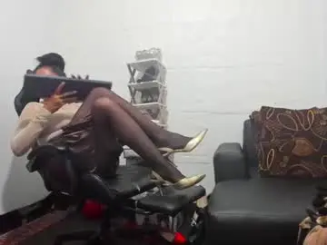 Miss_clarepocahose  live sex cam