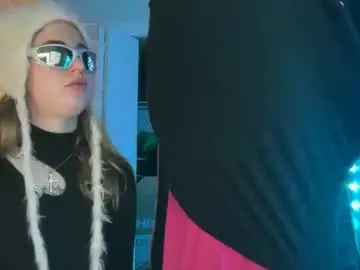 Myzket83  live sex cam