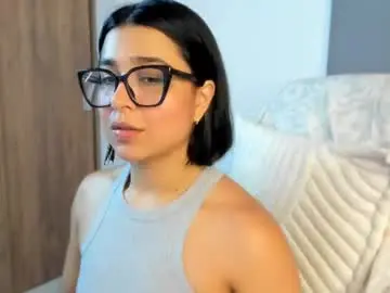 Val_varago  live sex cam