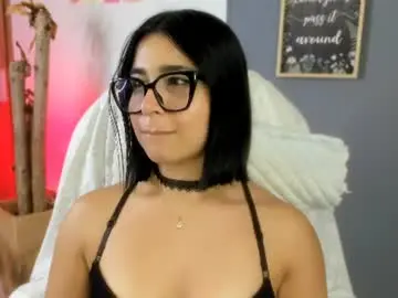 Val_varago  live sex cam