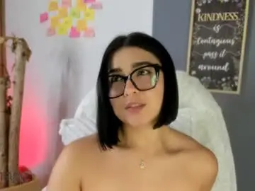 Val_varago  live sex cam