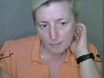 Vea_motty  live sex cam