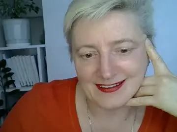 Vea_motty  live sex cam