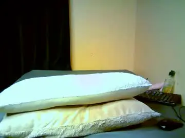 Amira9120  live sex cam