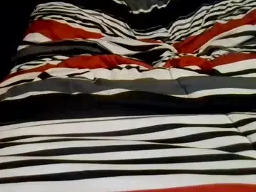 Cloudyydayzz  live sex cam