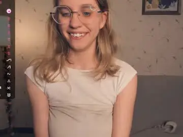 Cutefluffy  live sex cam