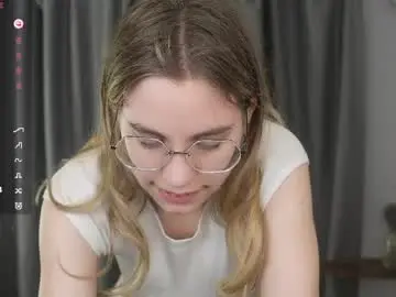 Cutefluffy  live sex cam