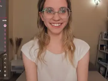 Cutefluffy  live sex cam