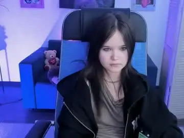 Elainebeness  live sex cam