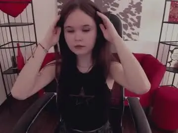 Elainebeness  live sex cam