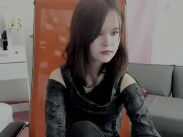 Elainebeness  live sex cam