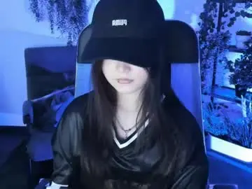 Elainebeness  live sex cam